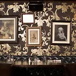 Hotel Refinery - 5*