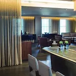 The Knickerbocker Hotel