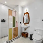 Freeman 601 By Rove With Shared Amenities * New York