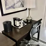 Wingate By Wyndham Jfk Airport, Far Rockaway Ny Hotel