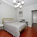 Cozy Near Park!, June To Aug 90 Days Required Apartment