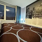 Super 8 By Wyndham Brooklyn Fulton Street Broadway Junction