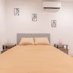 Modern & Min Brooklyn Gem W Balcony Apartment New York