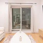 Modern & Min Brooklyn Gem W Balcony Apartment New York