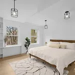 State-Of-The-Art Loft-Style 2Br Apartment - Laundry - Chelsea