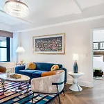 2br Upper East Side Near Park Apartment New York
