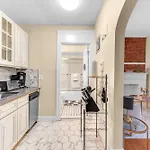 Brooklyn Heights 2br Secret Retreat Apartment *