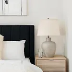 48-4fe 2br Prime Midtown West *