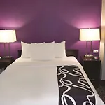 La Quinta By Wyndham Park Hotel