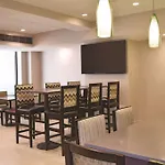 La Quinta By Wyndham Park Hotel 3*