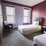 Broadway Hotel & Hostel