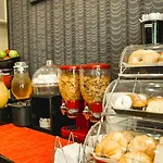 Econo Times Square Hotel