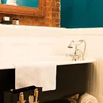 Guest house 255west 3*