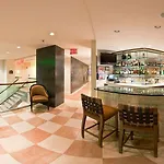Lic Manhattan View Hotel