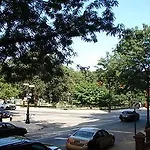 Harlem Bed & Breakfast 2*