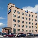 Days & By Wyndham Jamaica Jfk Airport Hotel 2*