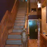 Harlem Bed & Breakfast 2*
