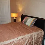 Bed & Breakfast Harlem 2*