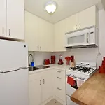 Gorgeous 2 Beds Apt In Times Square