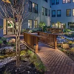 Times Sq Luxury 3Br Dplx