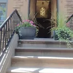 Harlem Brownstone Apartment New York