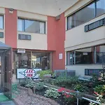 Jfk Hotel 2*