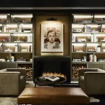 Hotel Sixty Soho 4*