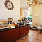 Hotel Econo Times Square 2*