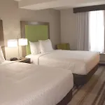 Hotel La Quinta By Wyndham Brooklyn Central New York
