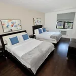 Amazing Doorman Apt At Midtown Near Time Square