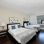 Amazing Doorman Apt At Midtown Near Time Square