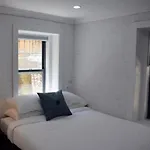 New York Apartment Sleeps 8 Air Con Wifi