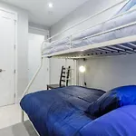 Fresh, Modern East Village Condo! 3Br, 2Ba Sleeps Many #Groups #Subway