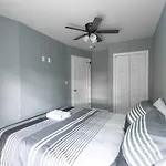 Modern Bright 3Bd/2Ba