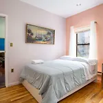 Midtown East Deluxe 2 Bedroom Apartment