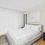 2 Bedroom 2 Bathroom Lower East Side