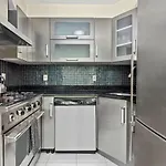 2 Bedroom 2 Bathroom Lower East Side