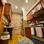 Charming Classic 3Br Heart Of Nyc