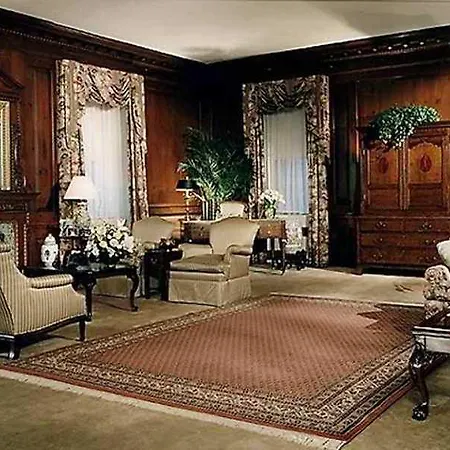 The Towers Of The Waldorf Astoria Hotel 5*