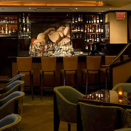 Washington Square Hotel 4*