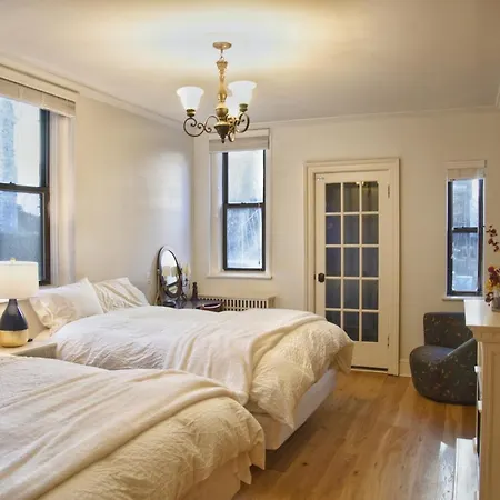 Apartment Hamilton - Priv Bathrm - Near Subway *
