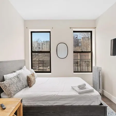 Designed 3br In Upper Manhattan With Washer And Dryer New York