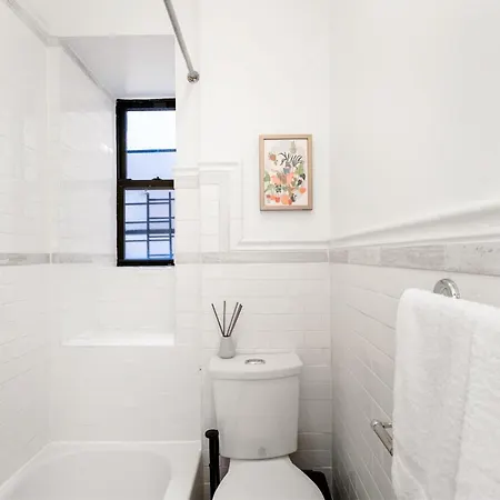 Designed 3br In Upper Manhattan With Washer And Dryer * New York