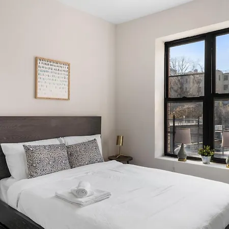 Designed 3br In Upper Manhattan With Washer And Dryer New York