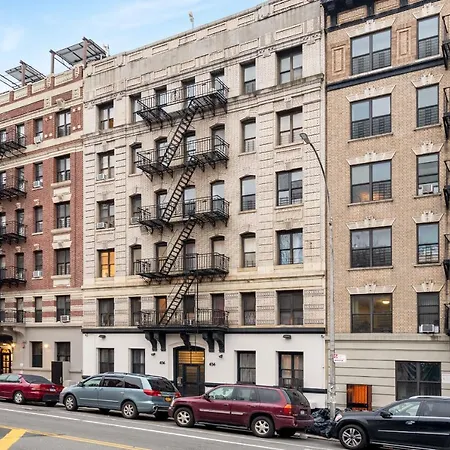 Apartment Designed 3br In Upper Manhattan With Washer And Dryer New York