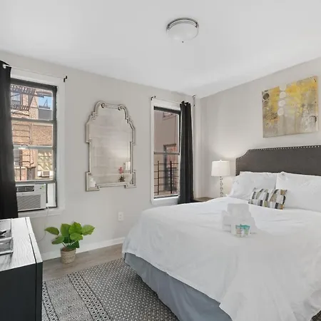 Apartment Modern 3br In Upper Manhattan *