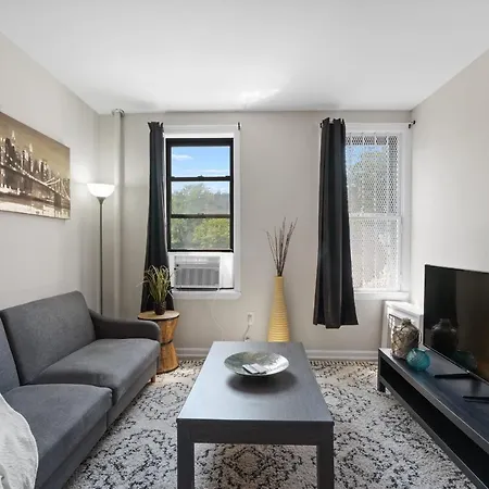 Apartment Modern 3br In Upper Manhattan *