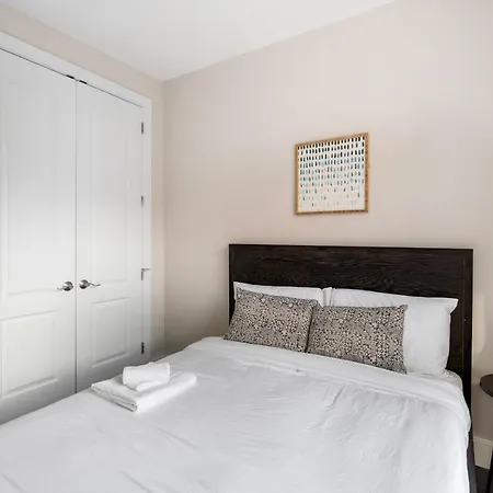 Apartment Designed 3br In Upper Manhattan With Washer And Dryer