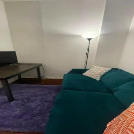 Lovely 2br In Manhattan Apartment *