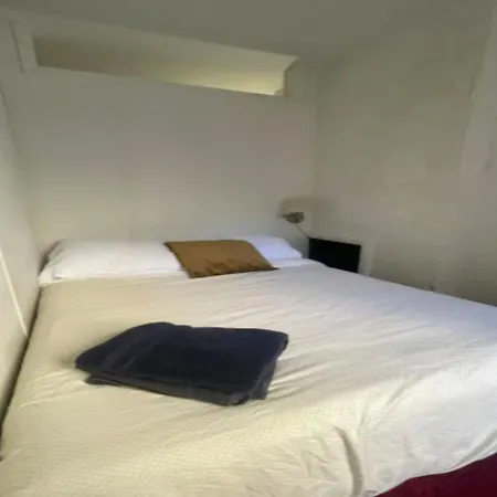 Lovely 2br In Manhattan Apartment *